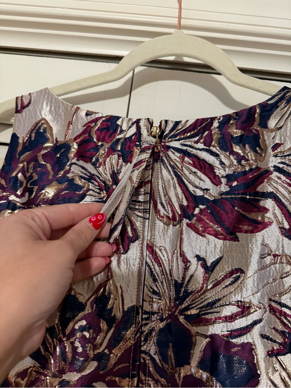 Lilly Pulitzer in Gold with Navy & Plum - Picture 3 of 7